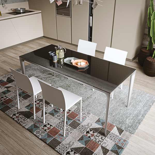 Opera Vetro table